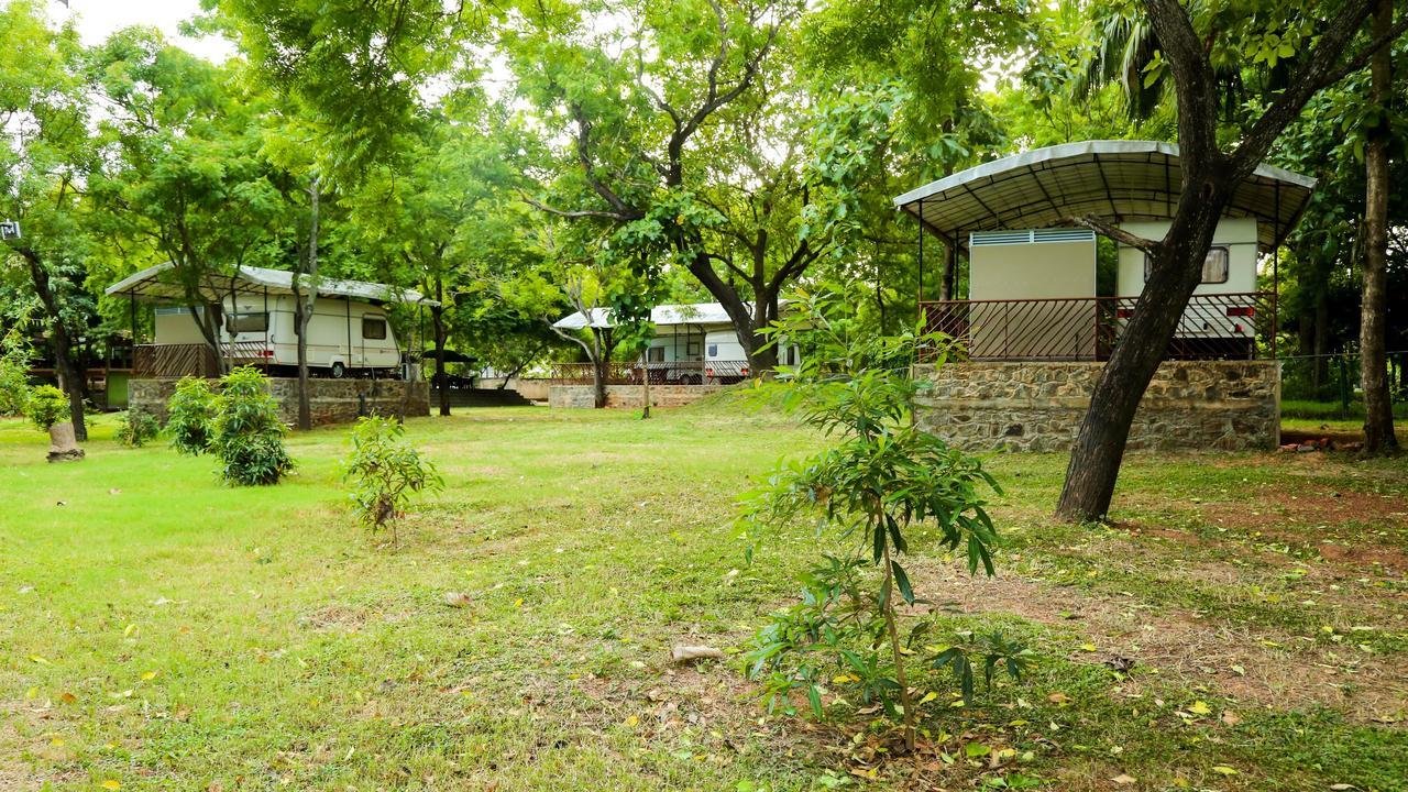 阿努拉德普勒马尔瓦图欧亚大篷车公园木屋住宿加早餐旅馆 外观 照片